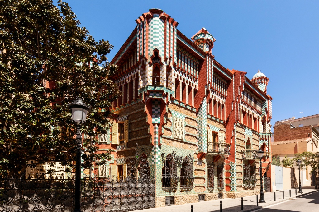 Обиколка на Casa Vicens от известния Антонио Гауди