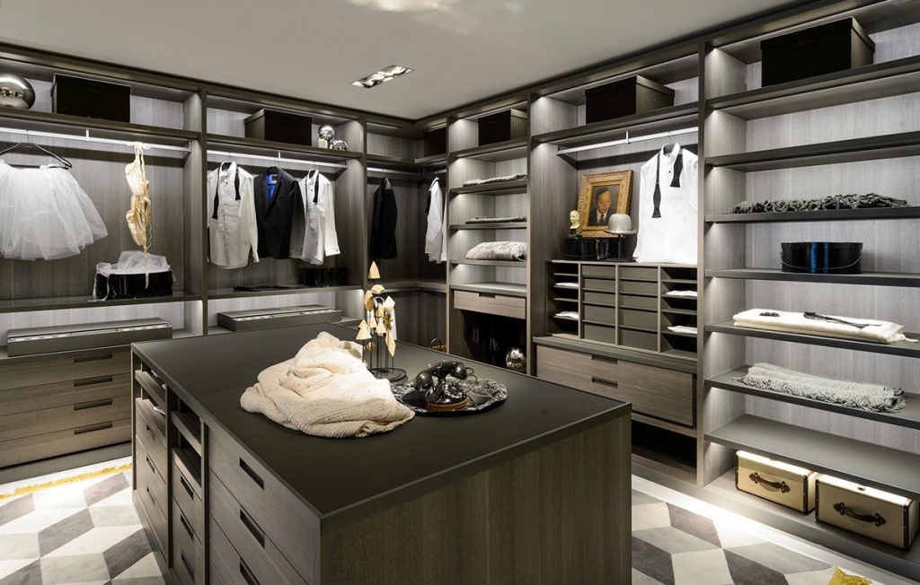 showcase